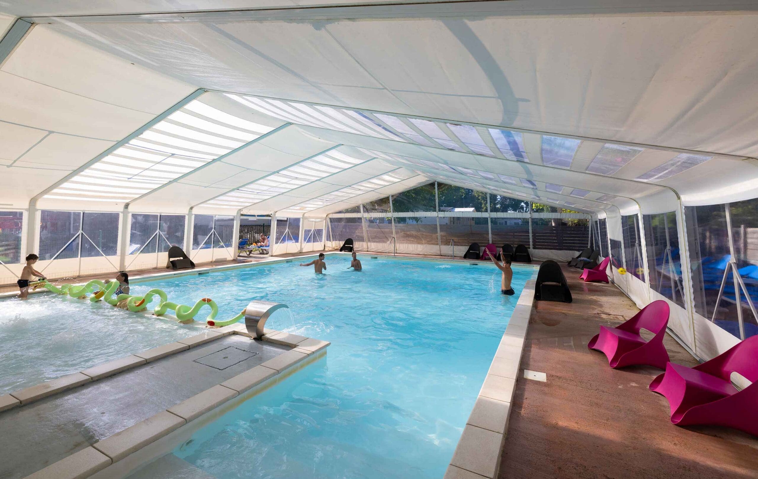 Camping avec piscine couverte à Paris